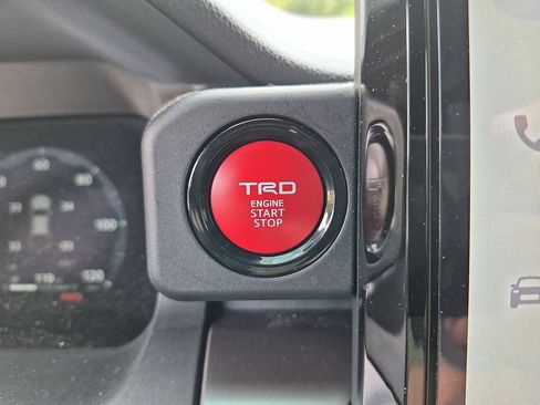 Used 2025 Toyota Tacoma TRD Sport RWD image 28