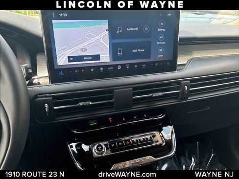 Certified 2024 Lincoln Corsair AWD w/ Equipment Group 101A image 18