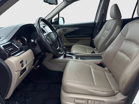 Used 2019 Honda Ridgeline RTL-T image 17