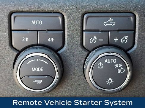 Used 2023 Chevrolet Silverado 1500 LT AWD/4WD image 9