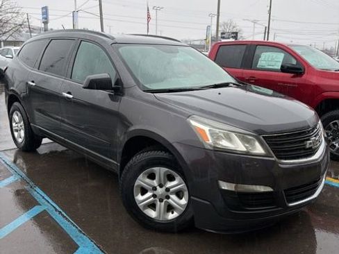 Used 2013 Chevrolet Traverse LS image 1