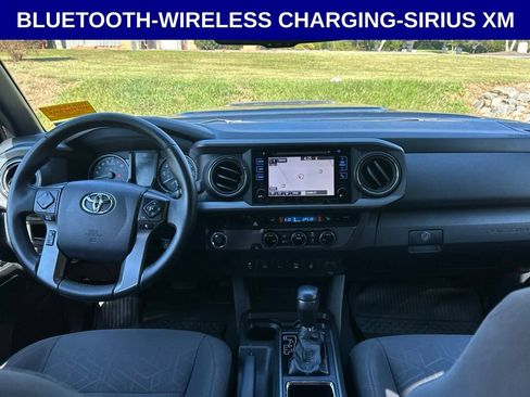 Used 2016 Toyota Tacoma TRD Sport w/ Premium & Technology Package RWD image 15