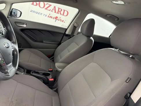 Used 2018 Kia Forte LX FWD image 11
