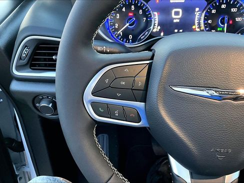 New 2026 Chrysler Voyager LX image 18