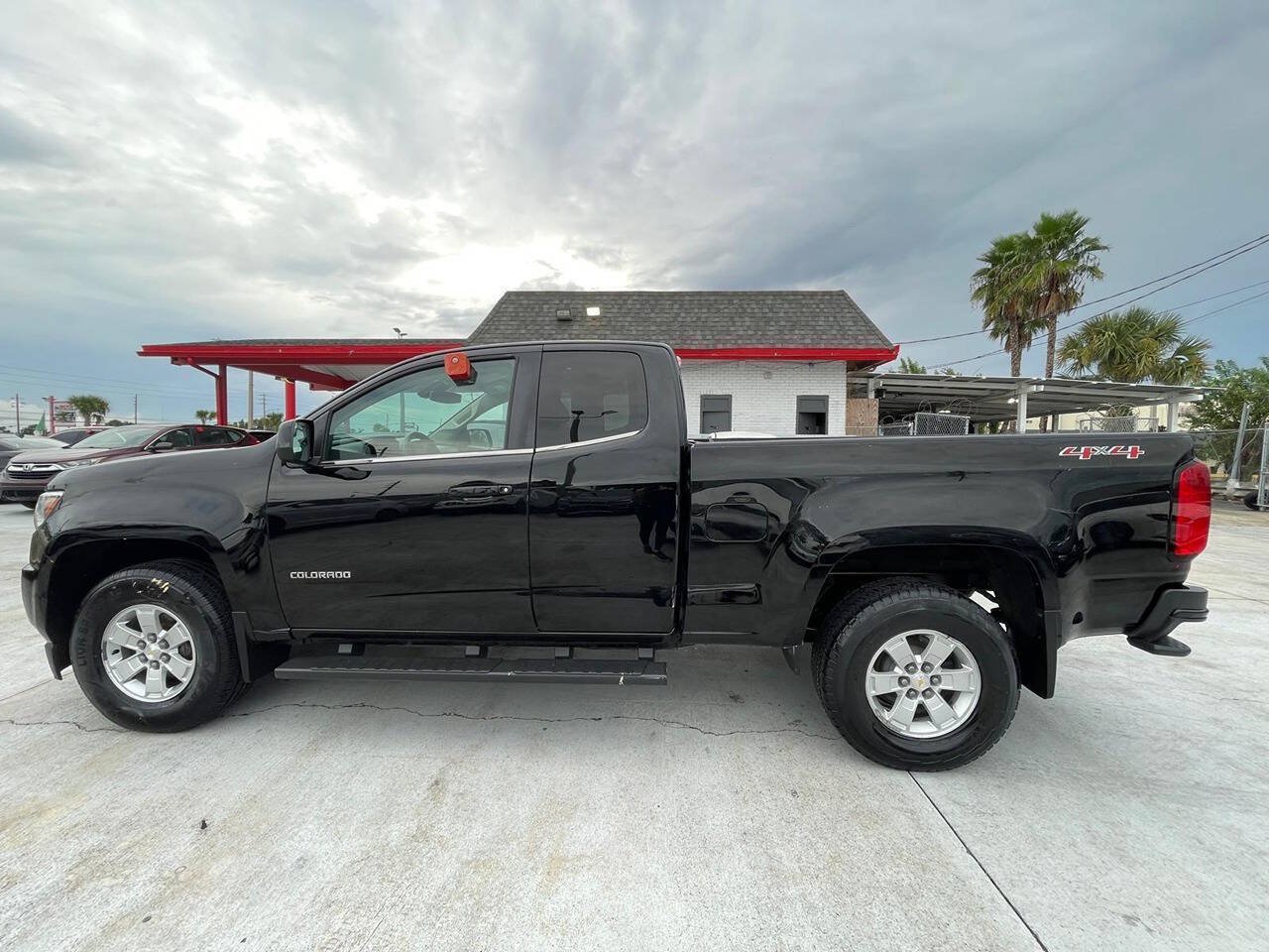 Used 2020 Chevrolet Colorado W/T w/ WT Convenience Package AWD/4WD image 12