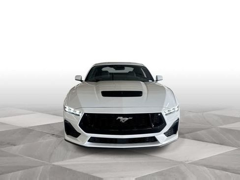 Used 2025 Ford Mustang GT RWD image 3