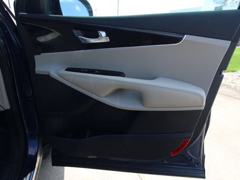 Used 2019 Kia Sorento AWD w/ LX Convenience Package image 39