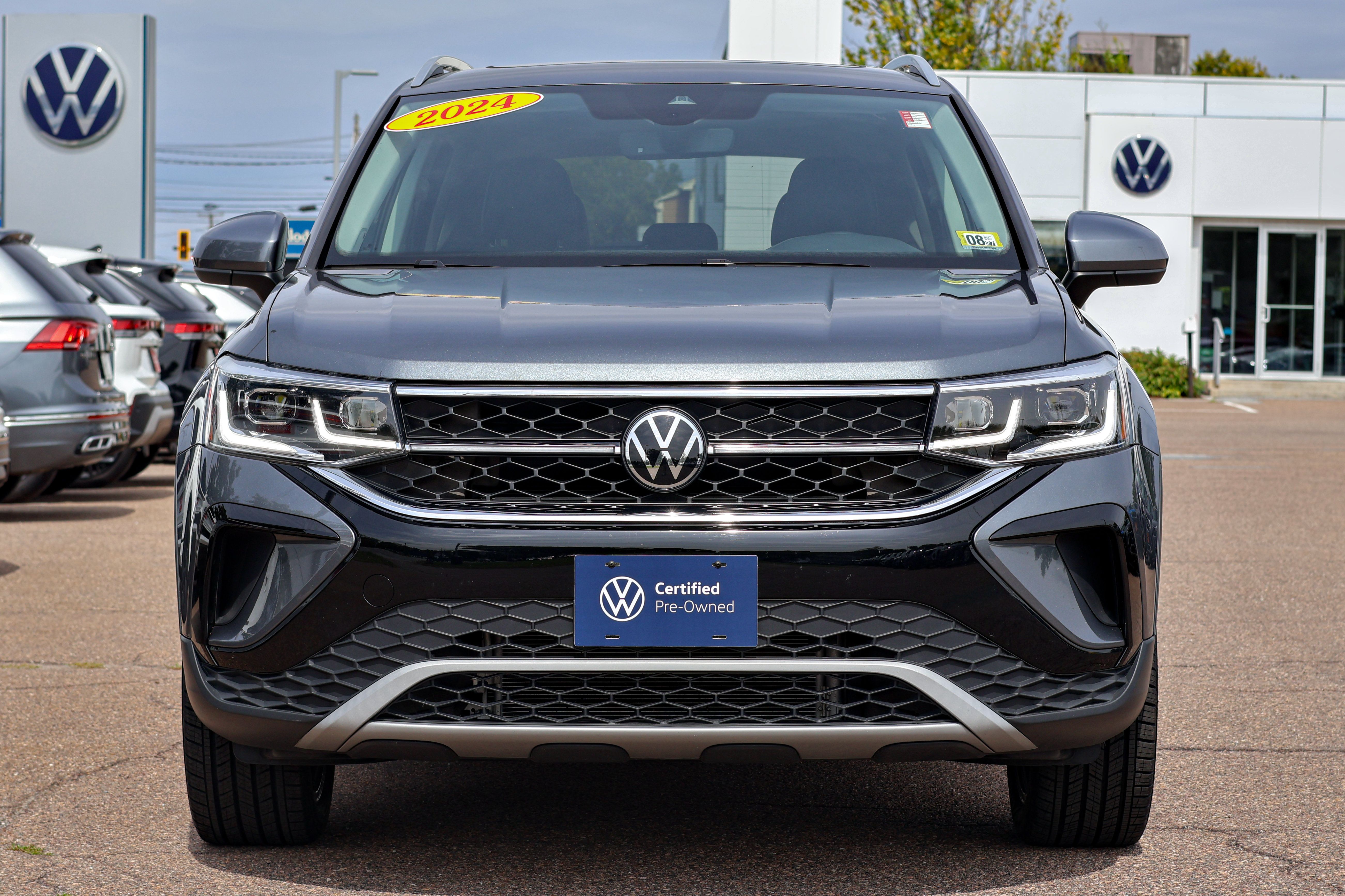 Certified 2024 Volkswagen Taos SEL AWD/4WD image 9