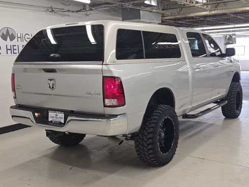 Used 2019 RAM 1500 Classic SLT AWD/4WD image 7