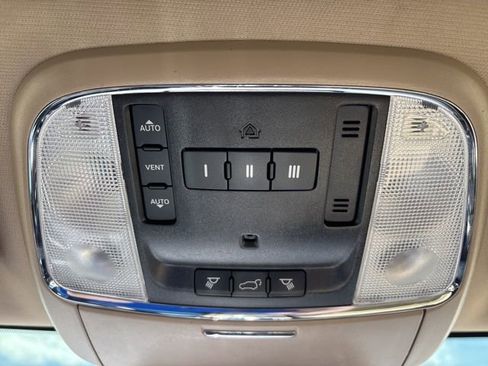 Used 2021 Jeep Grand Cherokee Limited w/ Trailer Tow Group IV AWD/4WD image 24