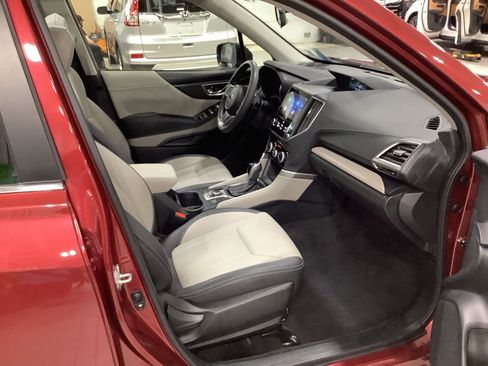 Used 2023 Subaru Forester Limited image 5