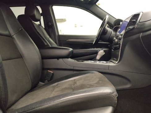 Used 2021 Jeep Grand Cherokee Laredo X RWD image 21