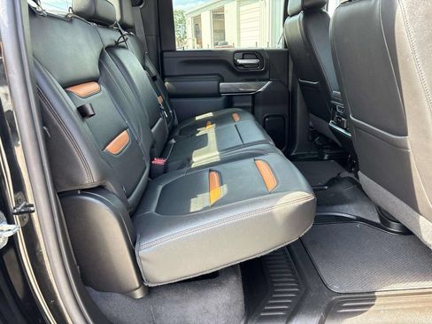 Used 2022 GMC Sierra 2500 AT4 w/ Snow Plow Prep/Camper Package AWD/4WD image 16