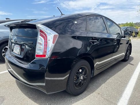 Used 2015 Toyota Prius Four FWD image 5