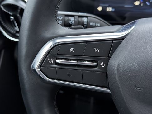 Used 2025 Chevrolet Equinox LT image 44