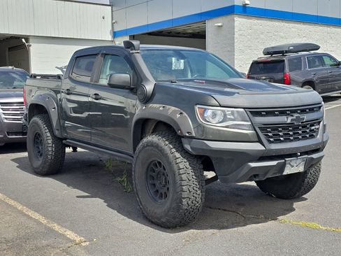 Used 2018 Chevrolet Colorado ZR2 w/ LPO, Premium Interior Package AWD/4WD image 4