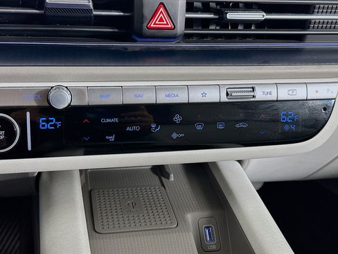 Used 2024 Hyundai Ioniq 6 SEL image 24