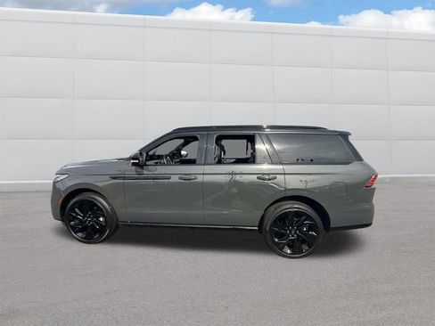 Used 2025 Lincoln Navigator Black Label AWD/4WD image 2