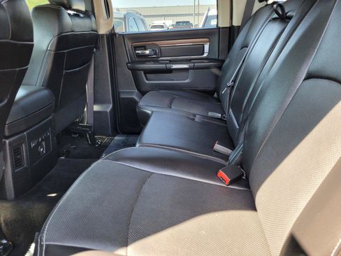 Used 2015 RAM 1500 Laramie w/ Convenience Group AWD/4WD image 17