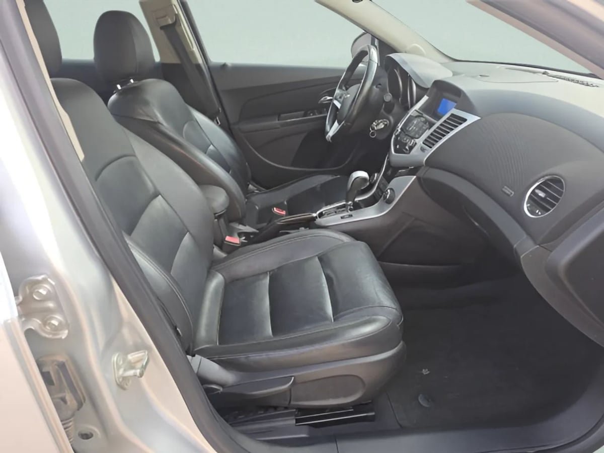 Used 2012 Chevrolet Cruze LT FWD image 19