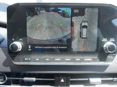 Used 2024 Mitsubishi Outlander SE FWD image 9