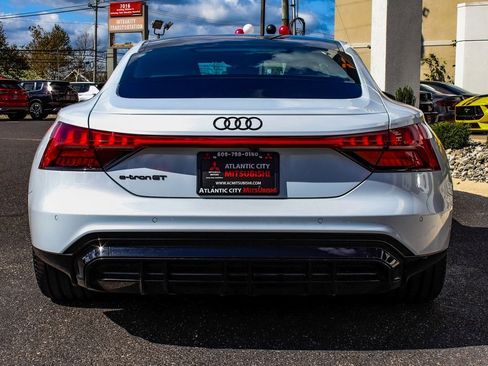 Used 2024 Audi e-tron GT Premium Plus image 5