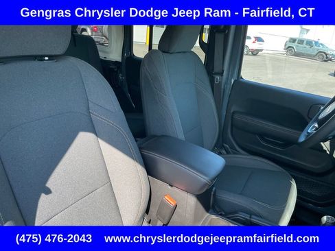Certified 2025 Jeep Wrangler Unlimited Sahara AWD/4WD image 22