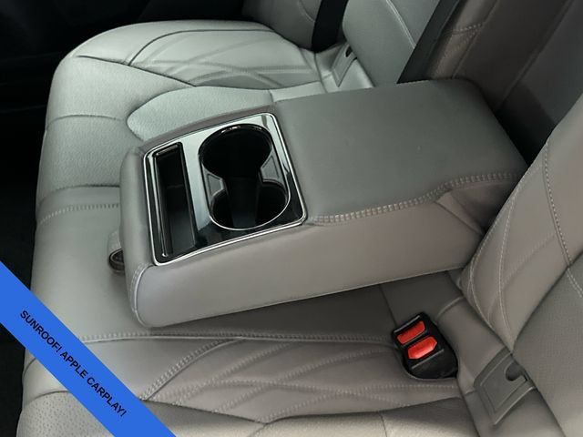 Used 2022 Toyota Avalon Limited w/ Advanced Safety Package FWD image 15