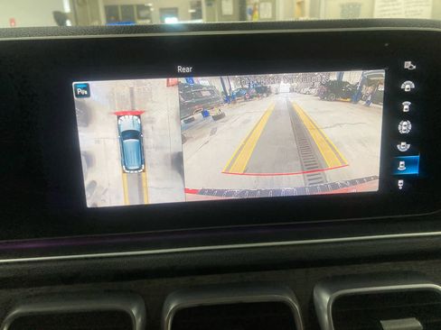 Used 2020 Mercedes-Benz GLE 350 4MATIC image 19