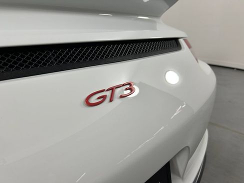 Certified 2015 Porsche 911 GT3 RWD image 12