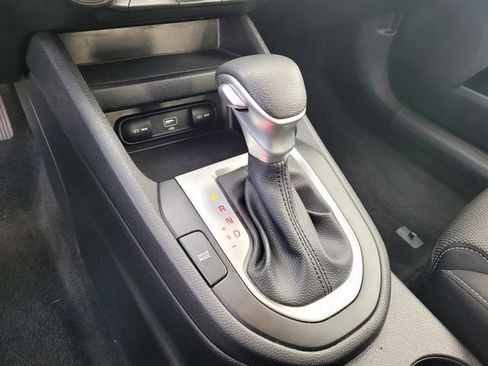 Used 2023 Kia Forte LXS image 18