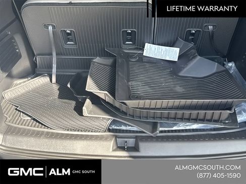 New 2026 GMC Acadia Elevation w/ Elevation Premium Package FWD image 20