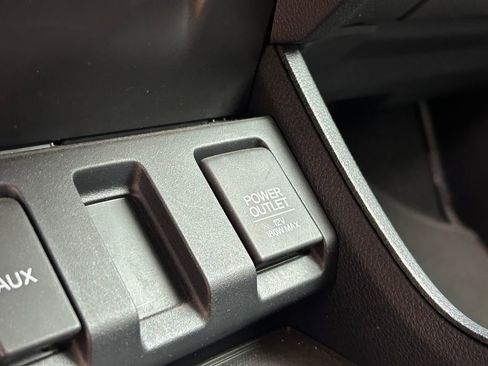 Used 2016 Honda HR-V LX image 24
