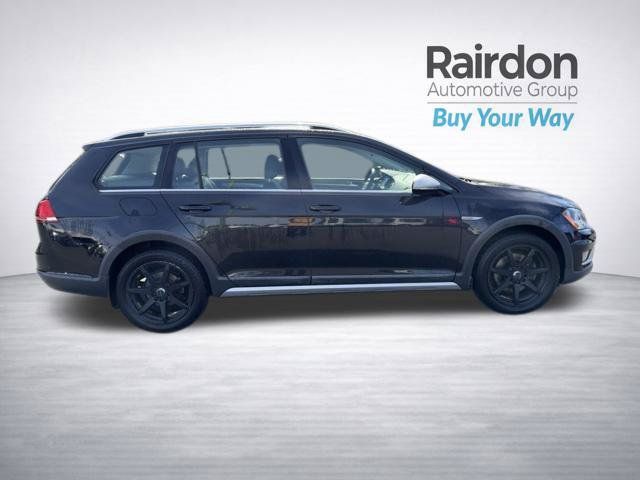 Used 2017 Volkswagen Golf Alltrack SE AWD/4WD image 8