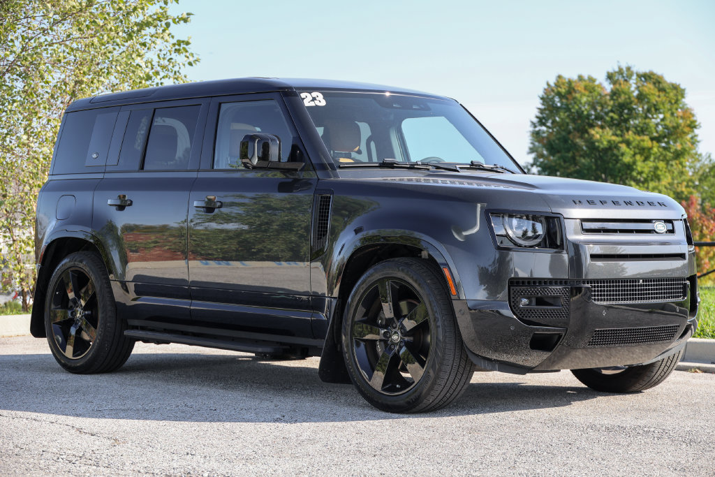 Used 2023 Land Rover Defender 110 V8 AWD/4WD image 48