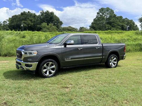 Used 2019 RAM 1500 Limited AWD/4WD image 1