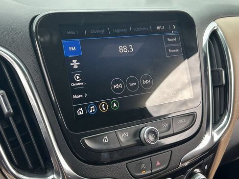 Used 2023 Chevrolet Equinox Premier FWD image 19