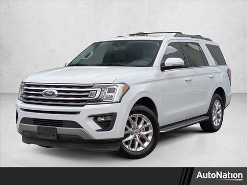 Used 2021 Ford Expedition XLT image 1