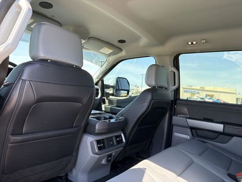 Used 2025 Ford F150 Lariat w/ Equipment Group 502A High AWD/4WD image 13