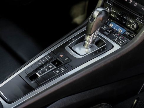 Used 2017 Porsche 911 Carrera image 20