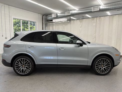 Used 2020 Porsche Cayenne AWD/4WD image 4