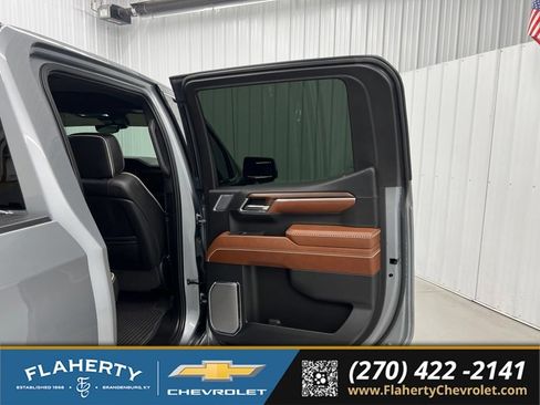 Used 2024 GMC Sierra 1500 Denali Ultimate AWD/4WD image 12