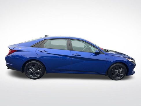 Certified 2023 Hyundai Elantra SEL FWD image 6