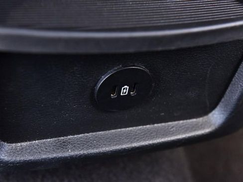 Used 2024 Ford Edge SEL image 22