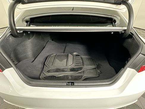 Used 2018 Toyota Camry SE image 26