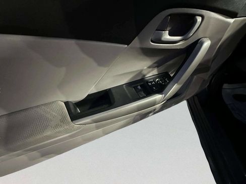 Used 2012 Honda Civic LX image 10