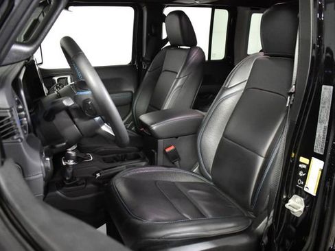 Used 2024 Jeep Wrangler High Altitude AWD/4WD image 9