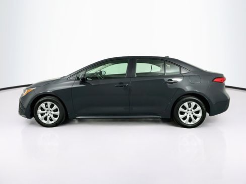 Used 2025 Toyota Corolla LE FWD image 4