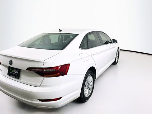 Used 2019 Volkswagen Jetta S image 9