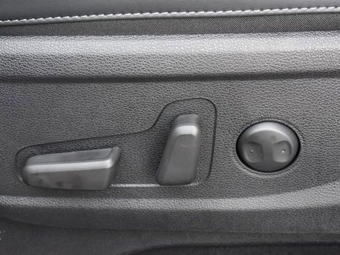 New 2025 Kia Telluride S image 24